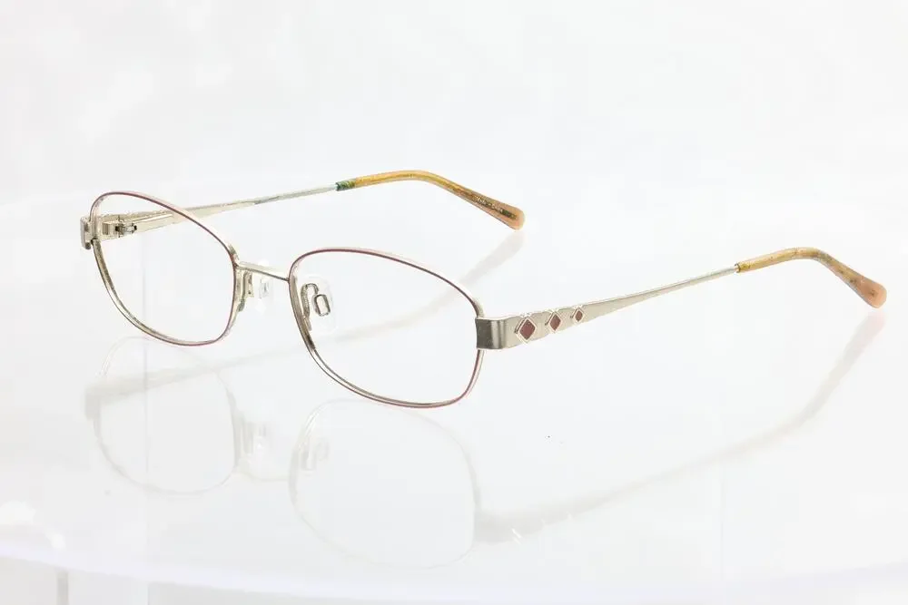 Aristar Charmant AR16304 52-17-135 COLOR-534 Eyeglass FRAMES ONLY - FAIR - READ